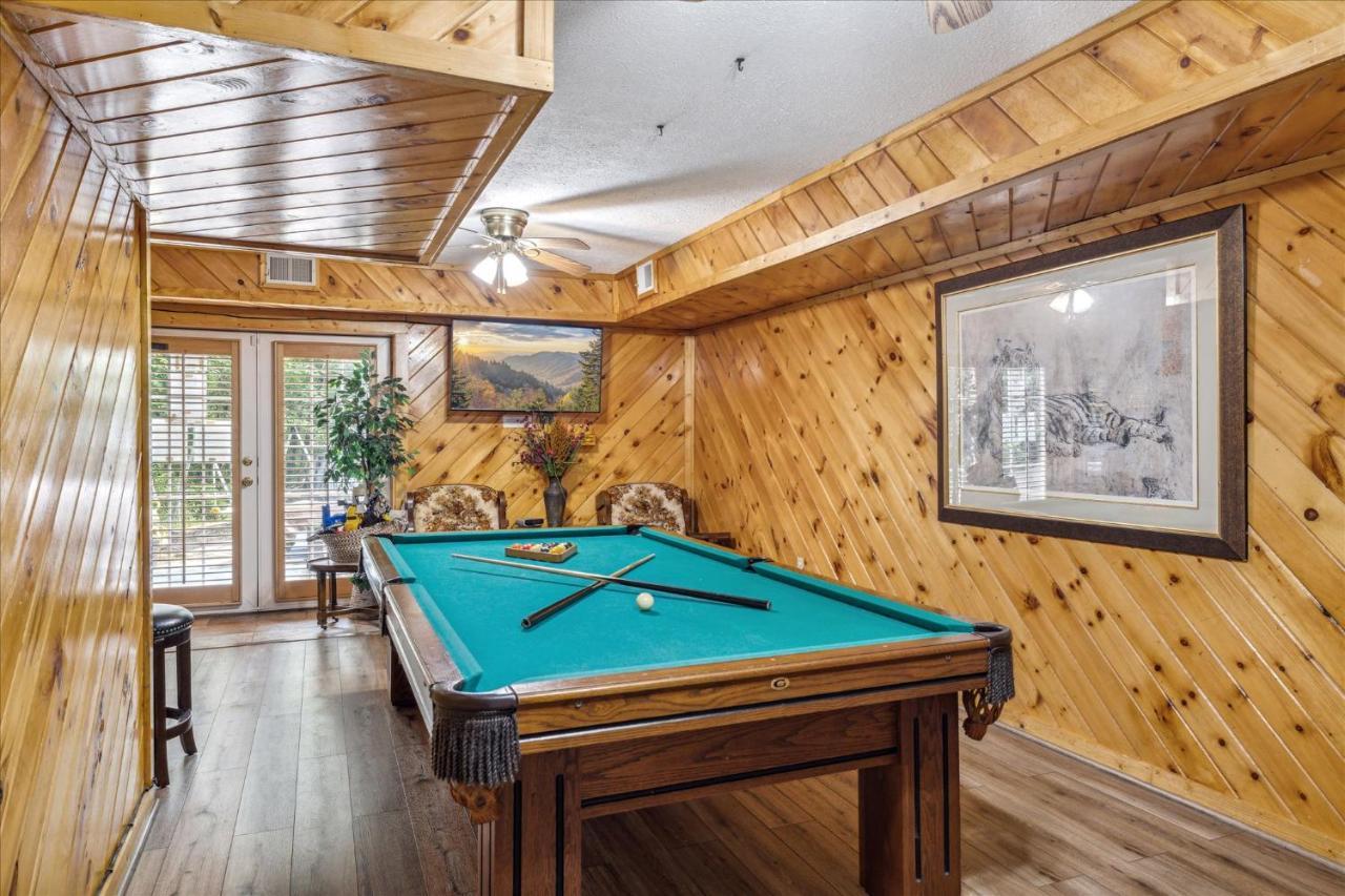 Smokey Max Chalet Sevierville Ngoại thất bức ảnh